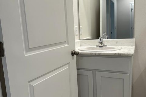 Снять в аренду таунхаус в Палм-Харбор, Флорида 1 комната, 135.92м2, № 1615398 - фото 28