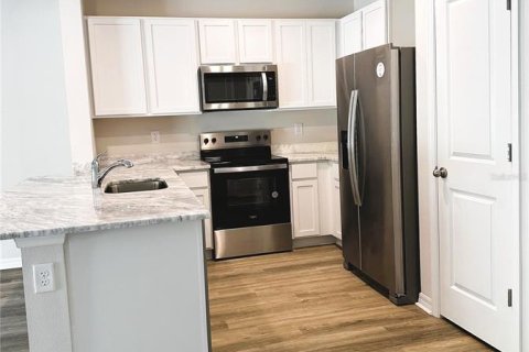 Снять в аренду таунхаус в Палм-Харбор, Флорида 1 комната, 135.92м2, № 1615398 - фото 15