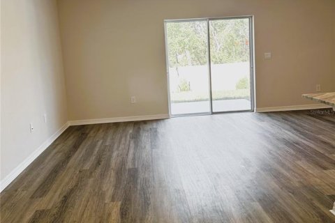 Снять в аренду таунхаус в Палм-Харбор, Флорида 1 комната, 135.92м2, № 1615398 - фото 6