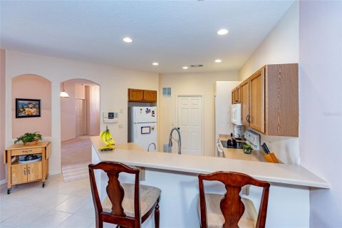 House in Ocala, Florida 3 bedrooms, 169.73 sq.m. № 2110116 - photo 13