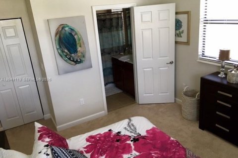 Copropriété à vendre à Doral, Floride: 3 chambres, 116.69 m2 № 2180711 - photo 18