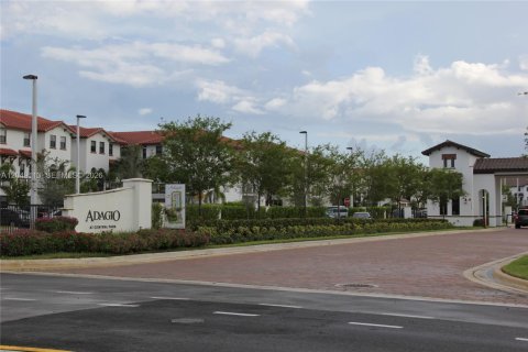 Copropriété à vendre à Doral, Floride: 3 chambres, 116.69 m2 № 2180711 - photo 24