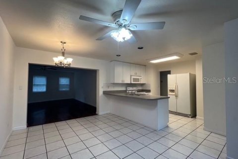 Villa ou maison à louer à New Port Richey, Floride: 3 chambres, 173.91 m2 № 2404725 - photo 20