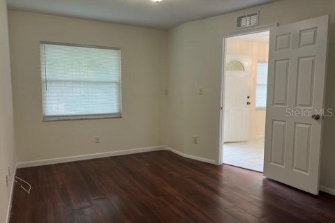 Villa ou maison à louer à New Port Richey, Floride: 3 chambres, 173.91 m2 № 2404725 - photo 6
