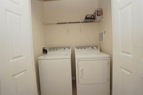 Condo in Orlando, Florida, 3 bedrooms  № 1902108 - photo 19