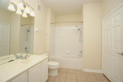 Condo in Orlando, Florida, 3 bedrooms  № 1902108 - photo 17