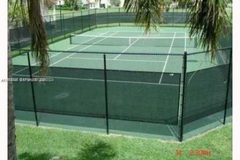 Condo in Margate, Florida, 2 bedrooms  № 2088291 - photo 9