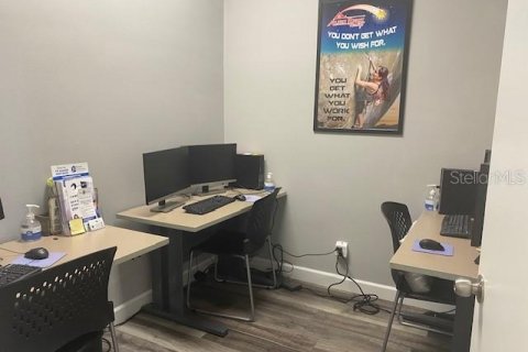 Commercial property in Orlando, Florida 92.9 sq.m. № 1870980 - photo 7