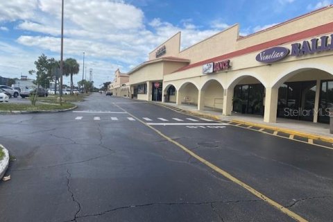 Commercial property in Orlando, Florida 92.9 sq.m. № 1870980 - photo 2