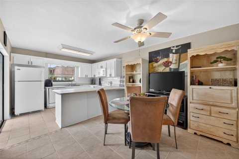 Condo in Tampa, Florida, 3 bedrooms  № 1878120 - photo 19