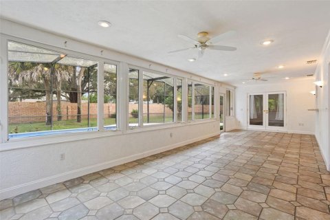 Villa ou maison à vendre à Longwood, Floride: 4 chambres, 233.46 m2 № 2398686 - photo 7
