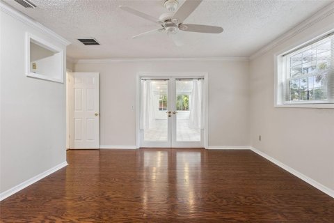 Villa ou maison à vendre à Longwood, Floride: 4 chambres, 233.46 m2 № 2398686 - photo 19