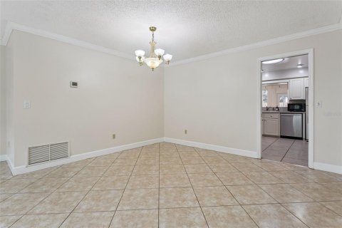Villa ou maison à vendre à Longwood, Floride: 4 chambres, 233.46 m2 № 2398686 - photo 14