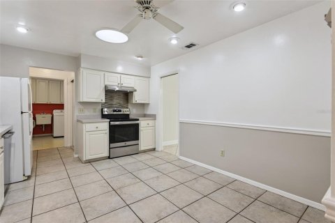 Villa ou maison à vendre à Longwood, Floride: 4 chambres, 233.46 m2 № 2398686 - photo 28