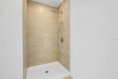 Condo in Orlando, Florida, 2 bedrooms № 2213459 - photo 27