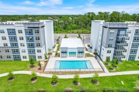 Condo in Orlando, Florida, 2 bedrooms № 2213459 - photo 6