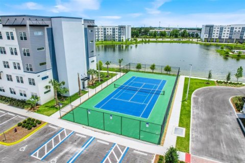 Condo in Orlando, Florida, 2 bedrooms № 2213459 - photo 5