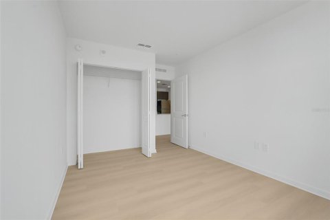 Condo in Orlando, Florida, 2 bedrooms № 2213459 - photo 21