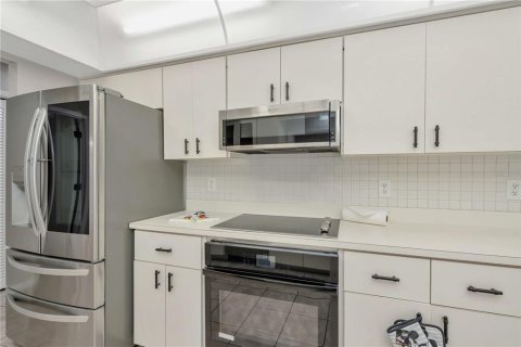 Купить виллу или дом в Гудзон, Флорида 3 комнаты, 210.8м2, № 2197776 - фото 16
