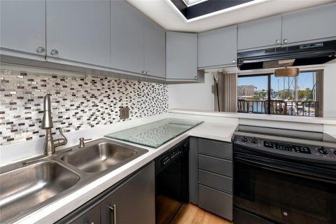 Condominio en venta en South Pasadena, Florida, 1 dormitorio, 85.47 m2 № 1248233 - foto 15