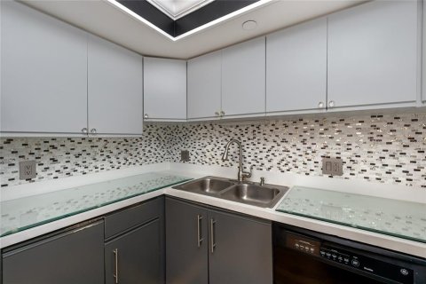 Condominio en venta en South Pasadena, Florida, 1 dormitorio, 85.47 m2 № 1248233 - foto 18