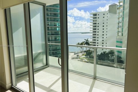 Condominio en venta en Miami, Florida, 1 dormitorio, 65.12 m2 № 1890277 - foto 2