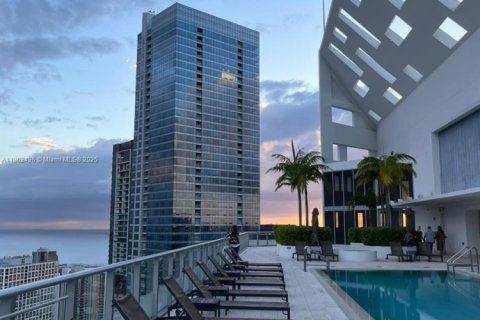 Condominio en venta en Miami, Florida, 1 dormitorio, 65.12 m2 № 1890277 - foto 15
