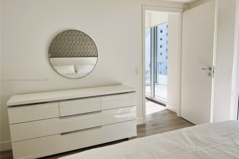 Condo in Miami, Florida, 1 bedroom  № 1890277 - photo 23