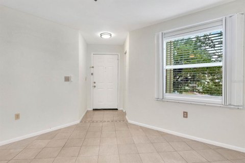 Condo in Kissimmee, Florida, 2 bedrooms № 2123638 - photo 3