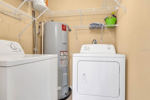 Condo in Kissimmee, Florida, 2 bedrooms № 2123638 - photo 11