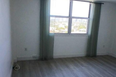 Copropriété à louer à North Miami Beach, Floride: 1 chambre, 73.39 m2 № 2087850 - photo 11