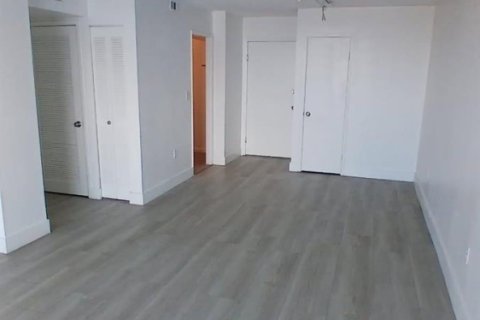 Copropriété à louer à North Miami Beach, Floride: 1 chambre, 73.39 m2 № 2087850 - photo 8