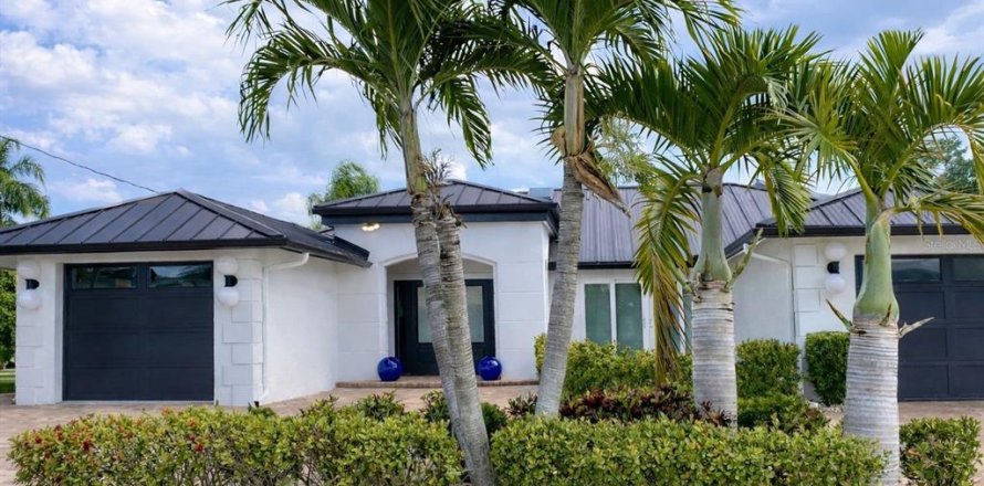 Casa en Cape Coral, Florida 4 dormitorios, 209.87 m2 № 2214295