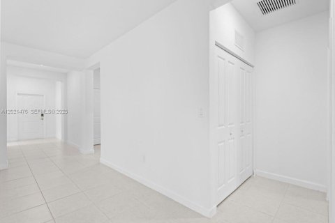 Villa ou maison à vendre à Miami, Floride: 3 chambres, 173.73 m2 № 2263743 - photo 29