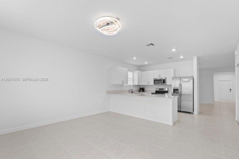 Villa ou maison à vendre à Miami, Floride: 3 chambres, 173.73 m2 № 2263743 - photo 13