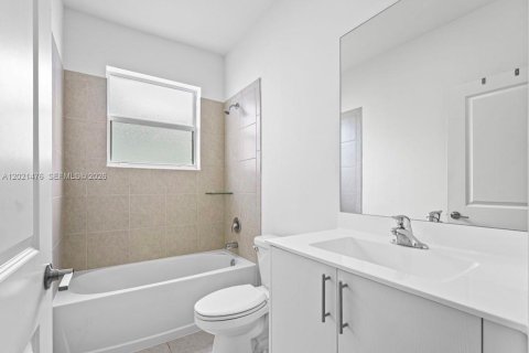 Villa ou maison à vendre à Miami, Floride: 3 chambres, 173.73 m2 № 2263743 - photo 22