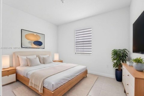 Villa ou maison à vendre à Miami, Floride: 3 chambres, 173.73 m2 № 2263743 - photo 21