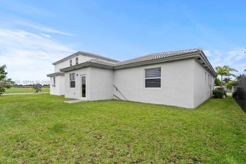 Villa ou maison à vendre à Miami, Floride: 3 chambres, 173.73 m2 № 2263743 - photo 2