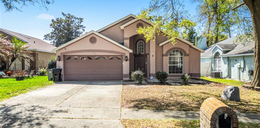 House in Apopka, Florida 4 bedrooms, 182 sq.m. № 2114389