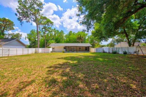 House in Ocala, Florida 3 bedrooms, 103.49 sq.m. № 2220216 - photo 13