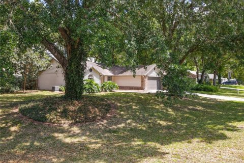 Casa en venta en Eustis, Florida, 3 dormitorios, 136.38 m2 № 1632324 - foto 8