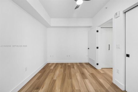 Appartement à louer à Miami, Floride: 1 chambre, 37.25 m2 № 2002375 - photo 13