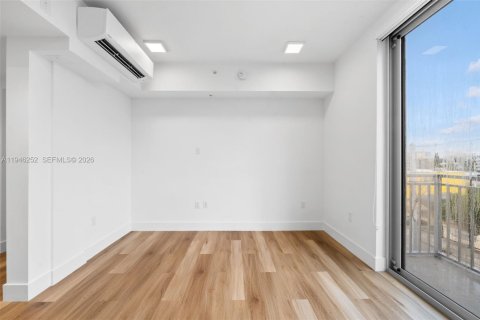 Appartement à louer à Miami, Floride: 1 chambre, 37.25 m2 № 2002375 - photo 5