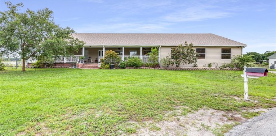 Casa en Winter Haven, Florida 3 dormitorios, 259.2 m2 № 1774827