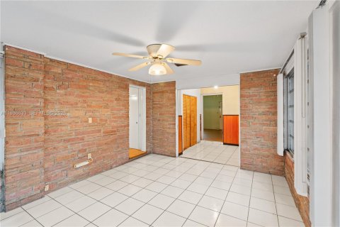 Купить виллу или дом в Майами, Флорида 4 спальни, 164.07м2, № 2048379 - фото 26