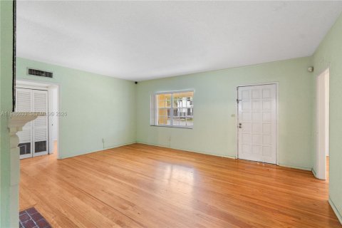 Купить виллу или дом в Майами, Флорида 4 спальни, 164.07м2, № 2048379 - фото 12