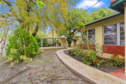 Купить виллу или дом в Майами, Флорида 4 спальни, 164.07м2, № 2048379 - фото 5