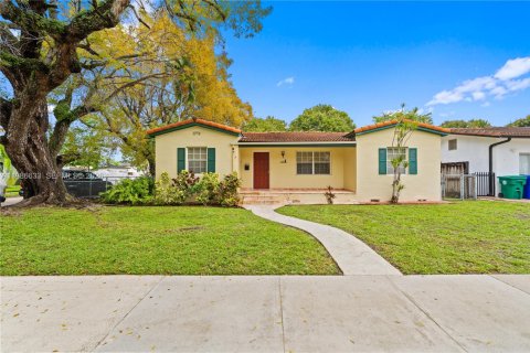 Купить виллу или дом в Майами, Флорида 4 спальни, 164.07м2, № 2048379 - фото 3