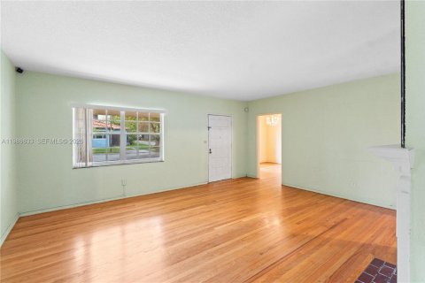 Купить виллу или дом в Майами, Флорида 4 спальни, 164.07м2, № 2048379 - фото 13