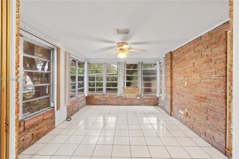 Купить виллу или дом в Майами, Флорида 4 спальни, 164.07м2, № 2048379 - фото 24